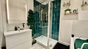 Photo 15- click for photo gallery